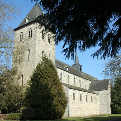 Abbatiale Saint-Pierre - Hastière
